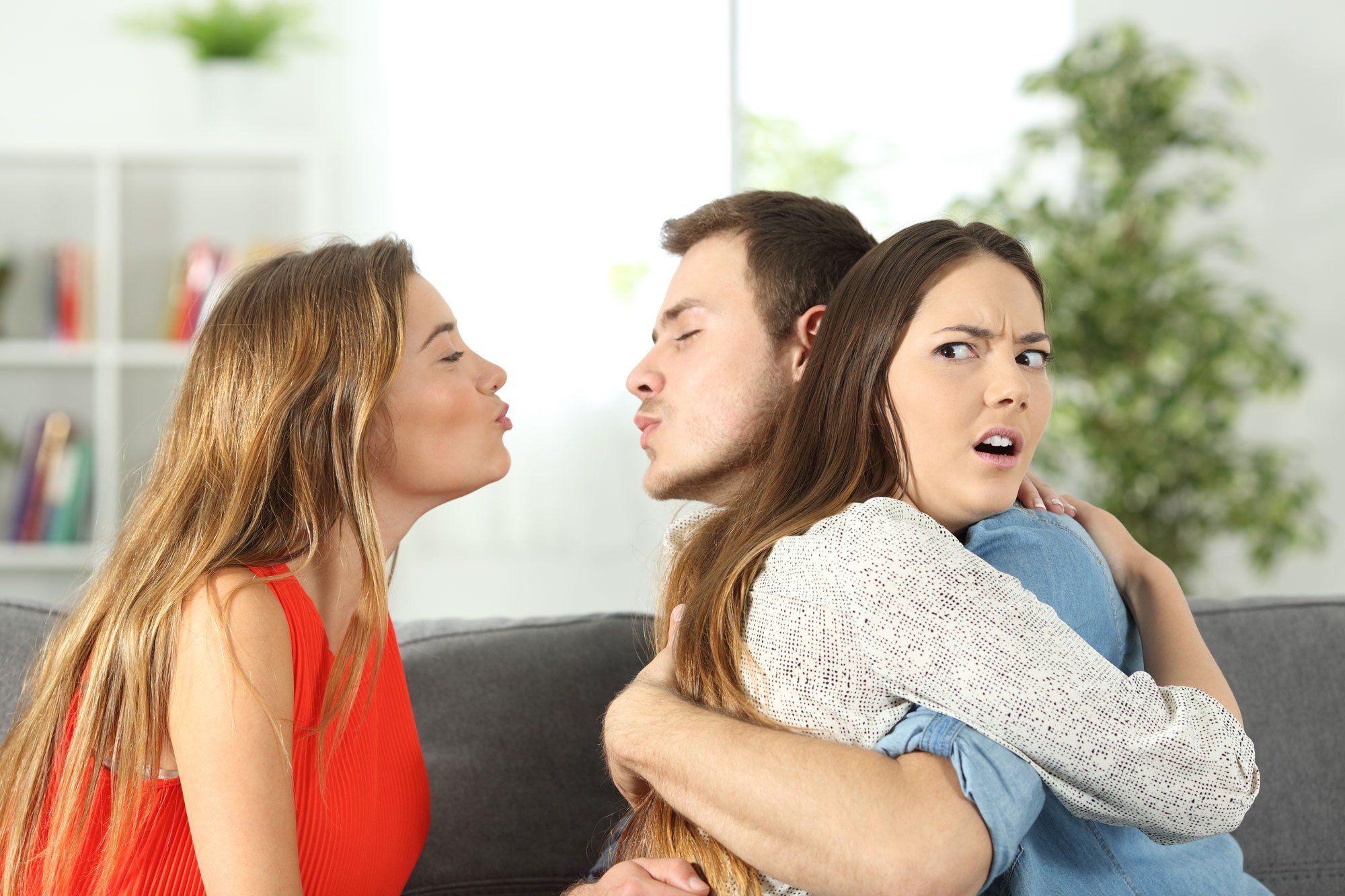 distracted-boyfriend